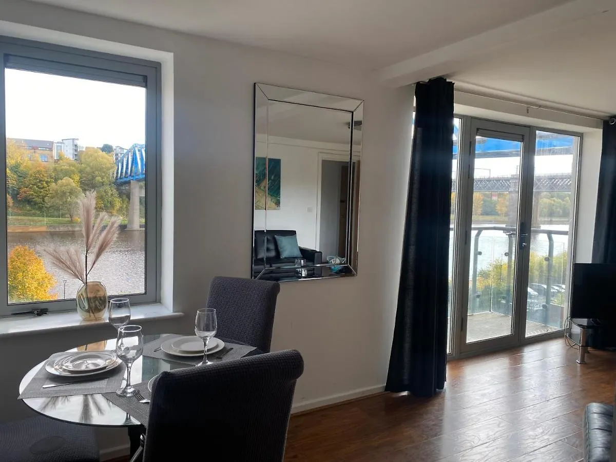 ניוקאסל Alexander Apartments Riverside